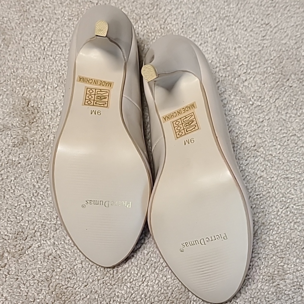 NWOT Pierre Dumas Beige Heels - Picture 6 of 6